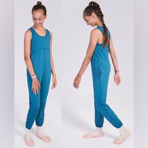 Size 14 Ivivva EUC Jump Into it jumpsuit. Colour, Capri.